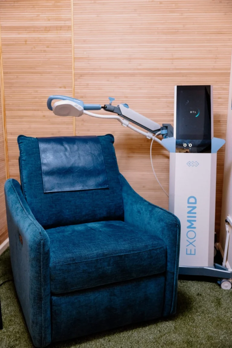 Exomind treatment chair and device in the practice