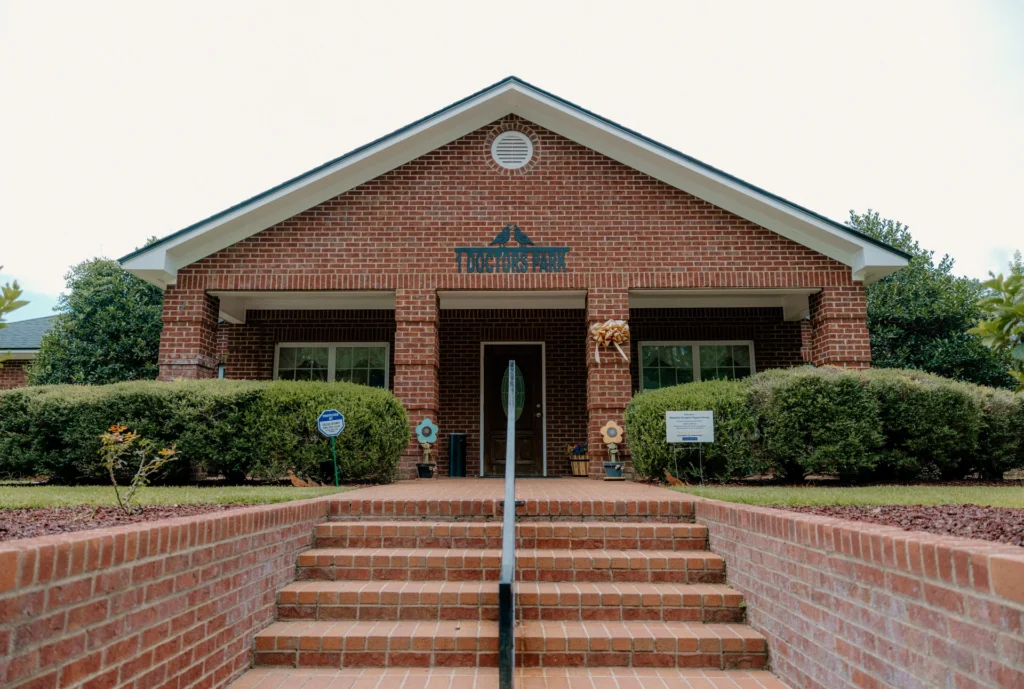Exterior of the Quail Ridge clinic